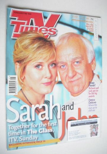 TV Times magazine - Sarah Lancashire and John Thaw cover (26 May-1 June 2001)