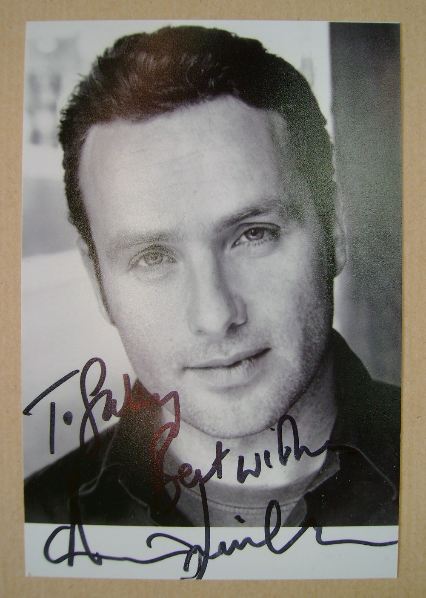 Andrew Lincoln autograph (hand-signed photograph)