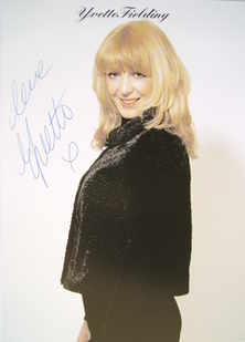 Yvette Fielding autograph