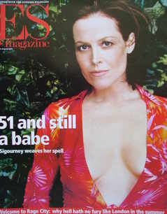 <!--2001-08-10-->Evening Standard magazine - Sigourney Weaver cover (10 Aug