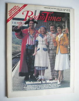 Radio Times magazine - Hi-De-Hi! cover (3-9 November 1984)