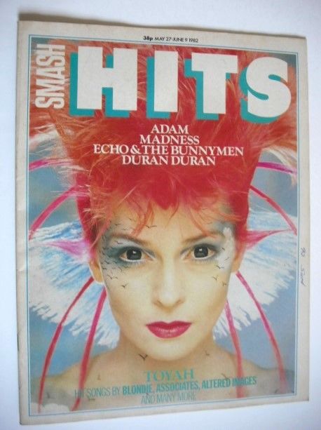 <!--1982-05-27-->Smash Hits magazine - Toyah cover (27 May - 9 June 1982)