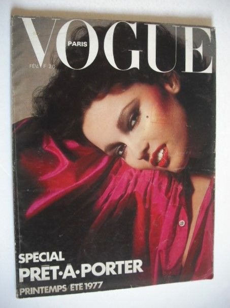 <!--1977-02-->French Paris Vogue magazine - February 1977