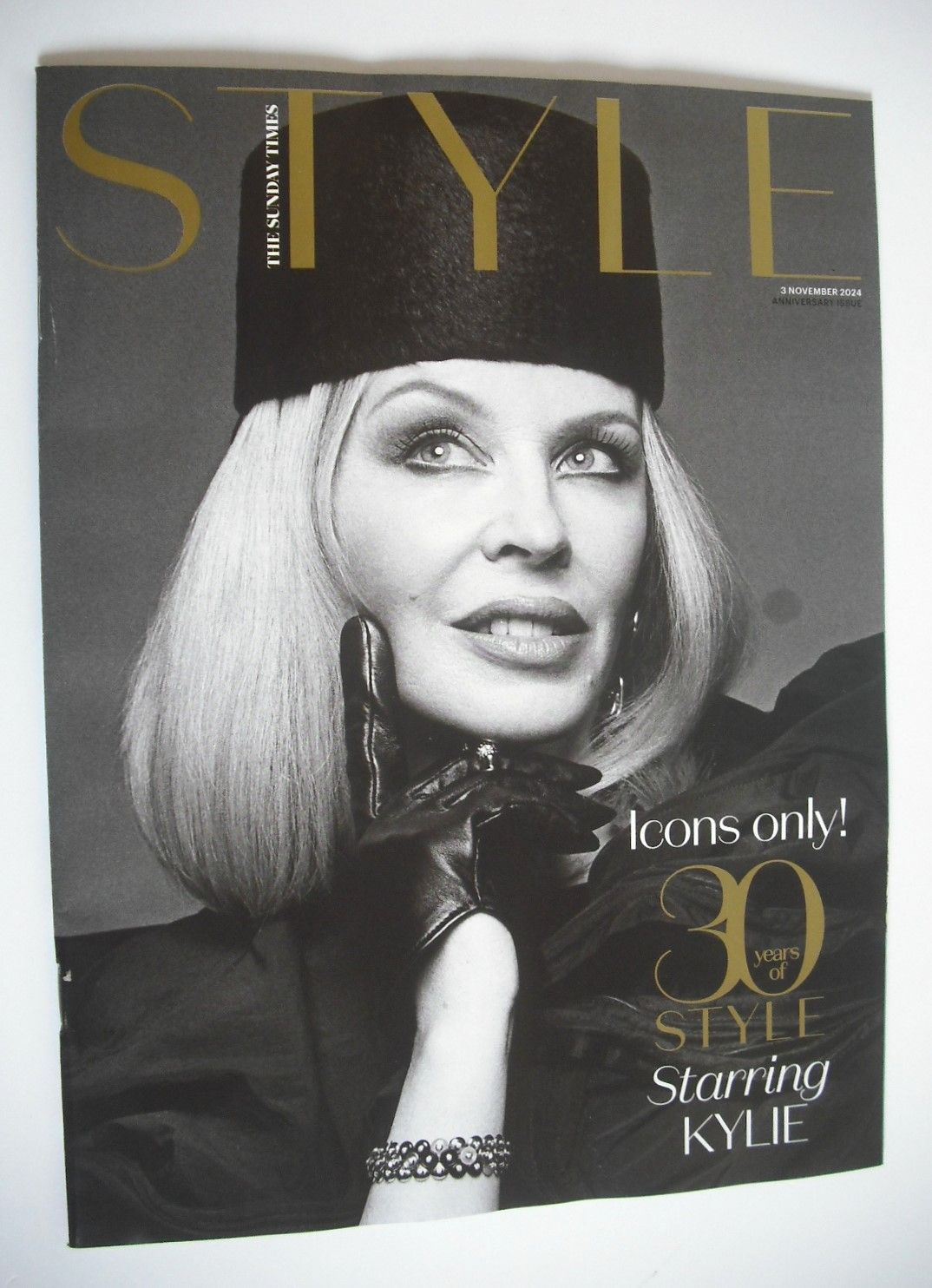 <!--2024-11-03-->Style magazine - Kylie Minogue cover #1 (3 November 2024)
