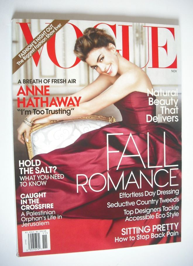 US Vogue magazine - November 2010 - Anne Hathaway cover