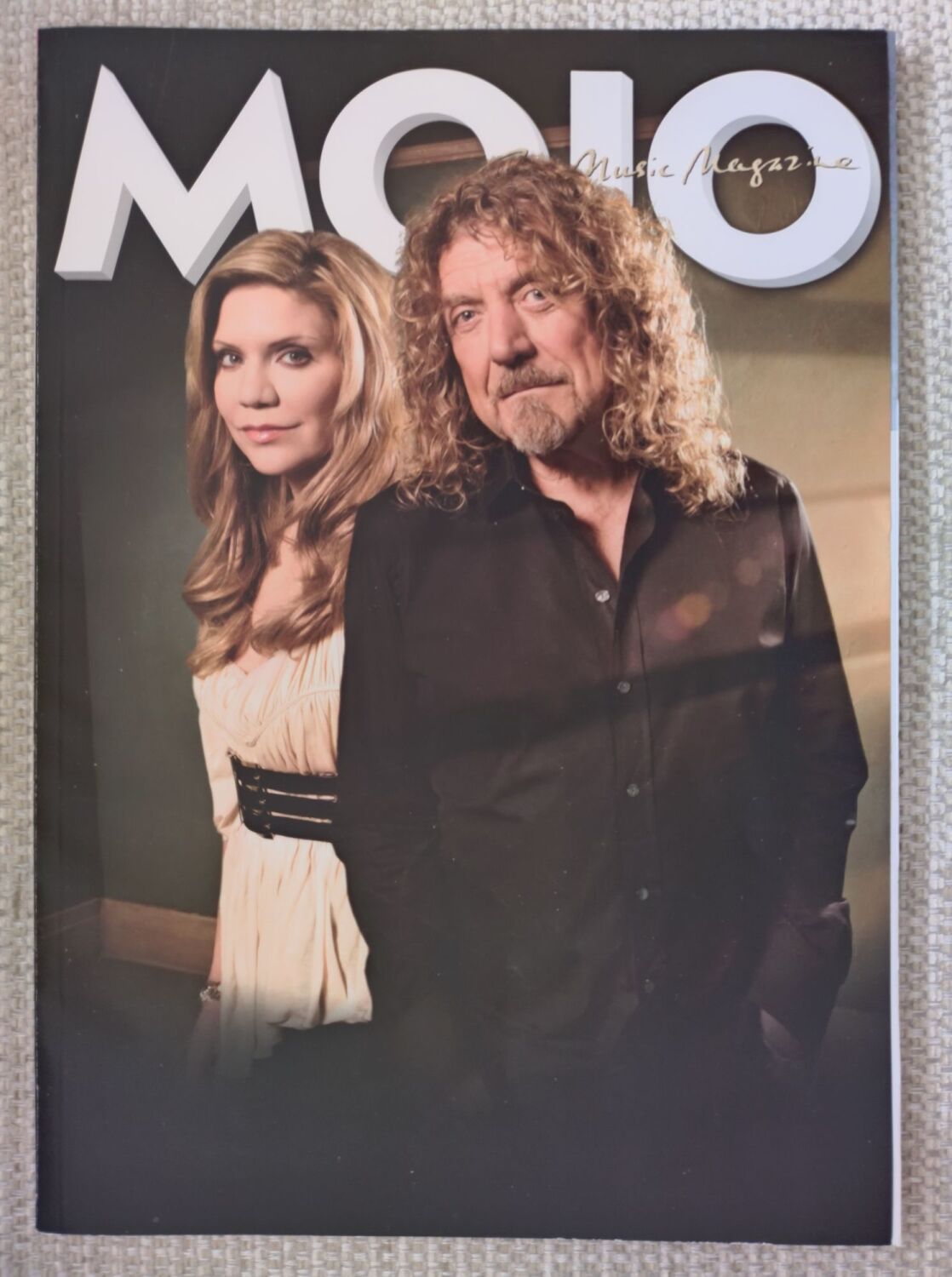 <!--2021-10-->MOJO magazine - Robert Plant and Alison Krauss subscriber cov
