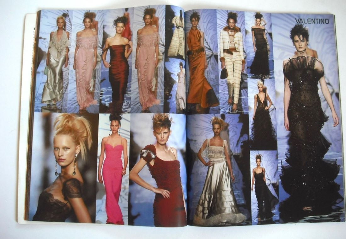 L'Officiel 1,000 Models magazine (August-September 2001, No. 18)