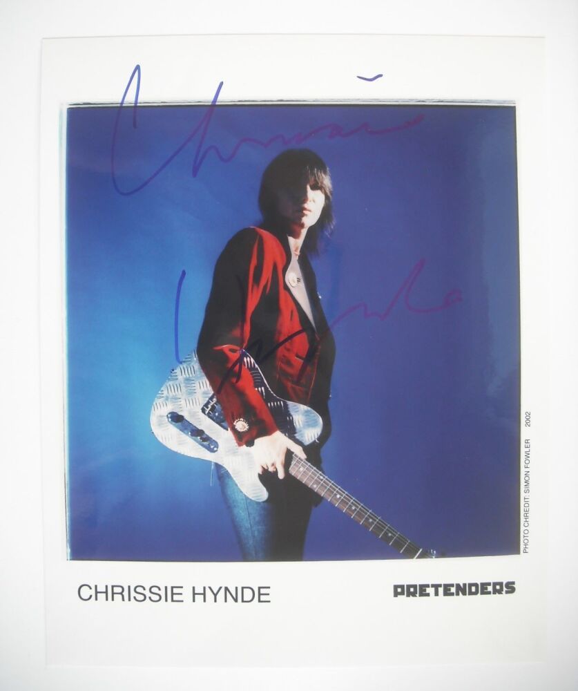 Chrissie Hynde autograph (hand-signed photograph)