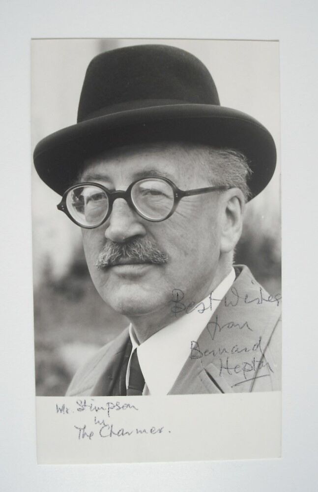 Bernard Hepton autograph (hand-signed photograph)