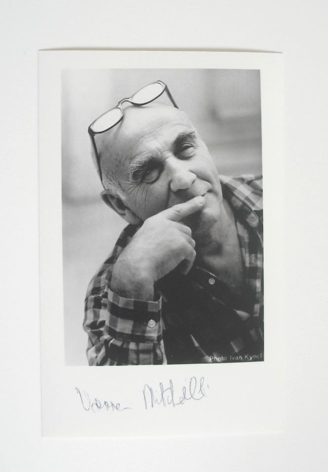 Warren Mitchell autograph (hand-signed photograph)