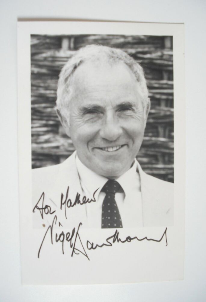Nigel Hawthorne autograph (hand-signed photograph)