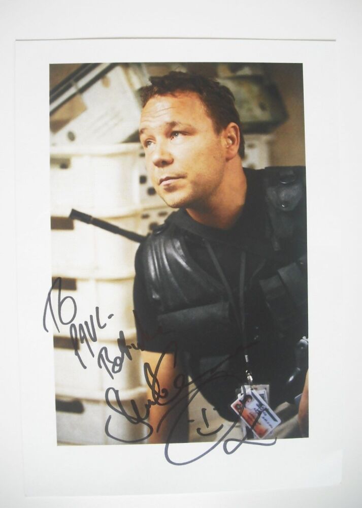 Stephen Graham autograph (hand-signed photograph)