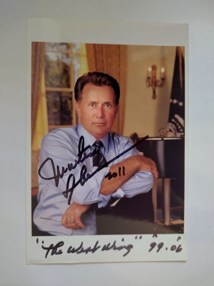 Martin Sheen autograph (hand-signed photograph)