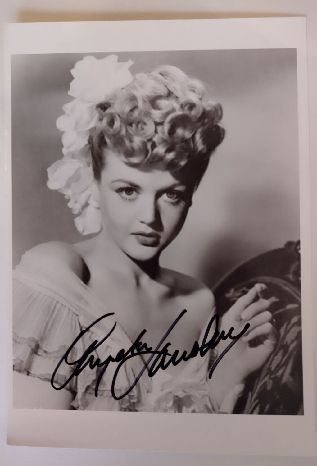 Angela Lansbury autograph (hand-signed photograph)