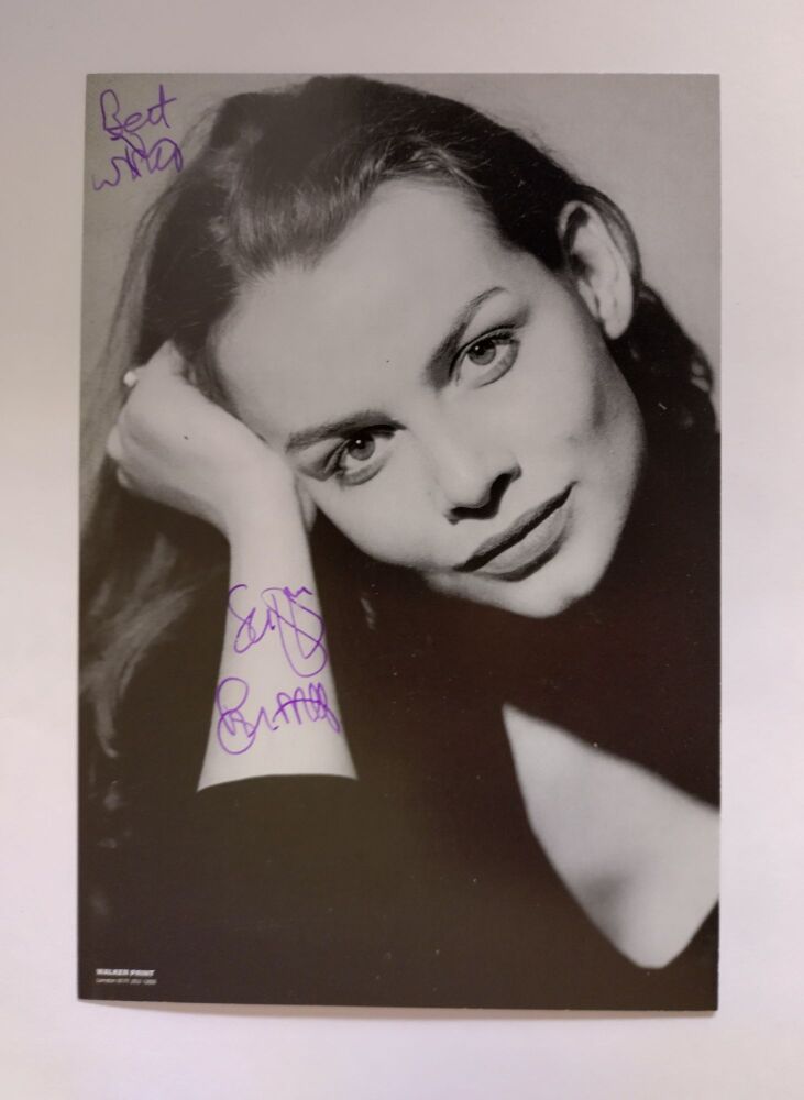 Saffron Burrows autograph (hand-signed photograph)