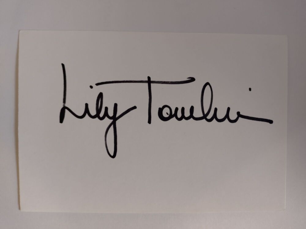 Lily Tomlin autograph (hand-signed card)