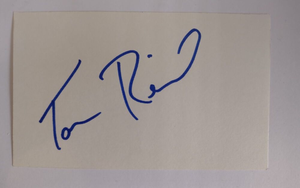 Tara Reid autograph (hand-signed card)