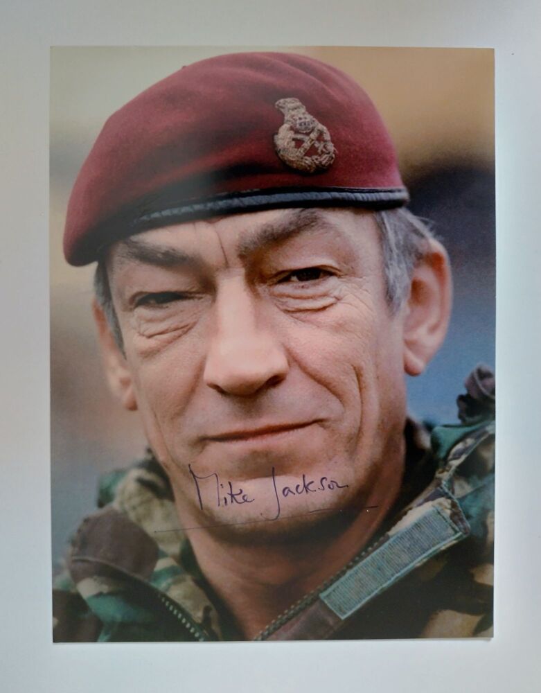 Mike Jackson autograph (hand-signed photograph)