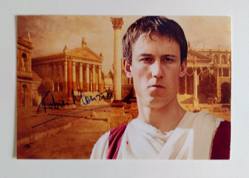 Tobias Menzies autograph (hand-signed photograph)