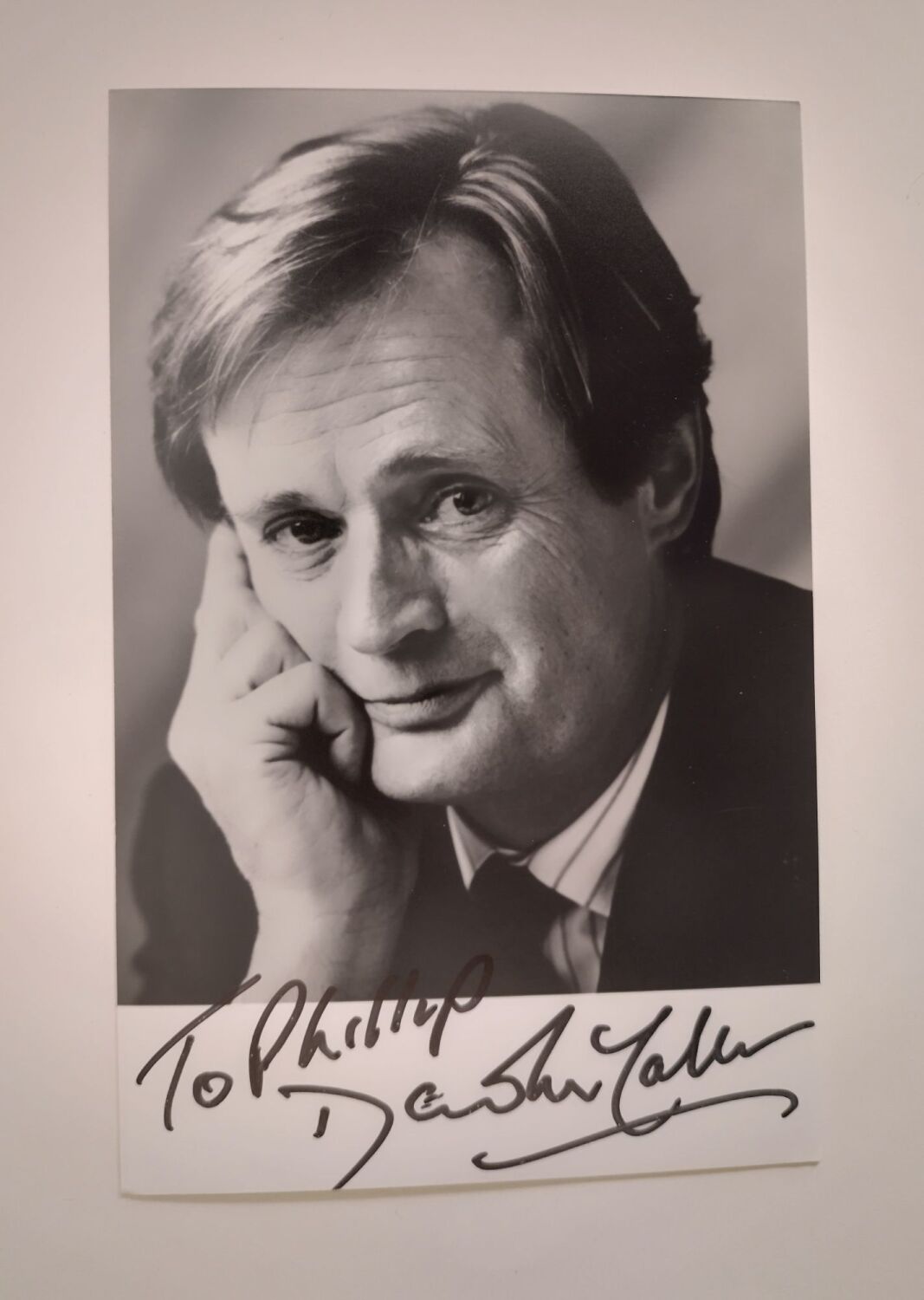David McCallum autograph (hand-signed photograph)