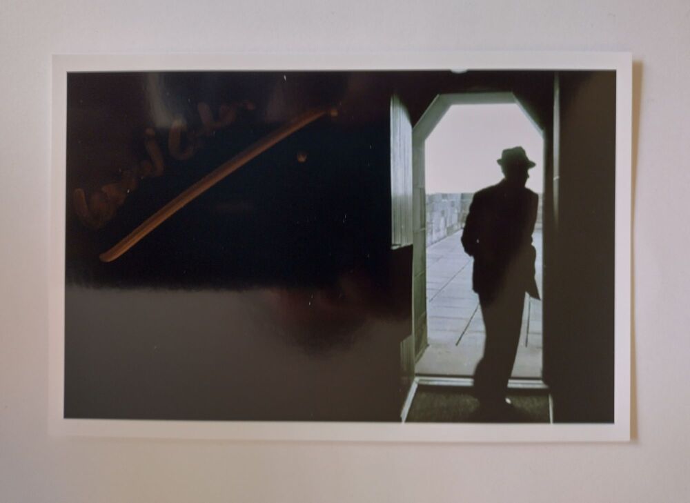 Leonard Cohen autograph (hand-signed photograph)