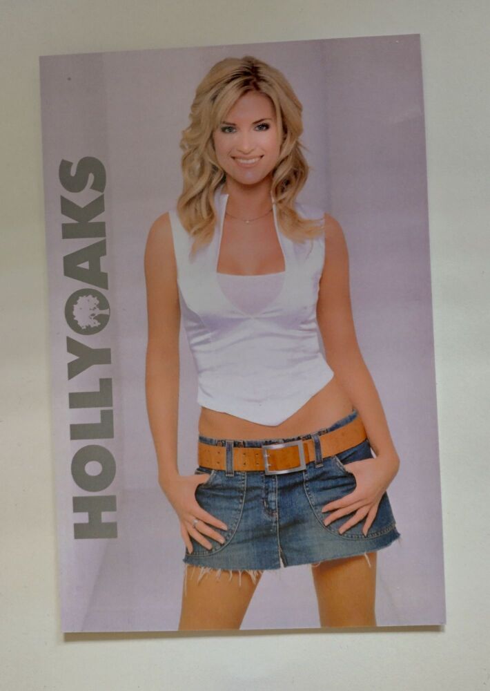 Sarah Jayne Dunn autograph (hand-signed photograph)