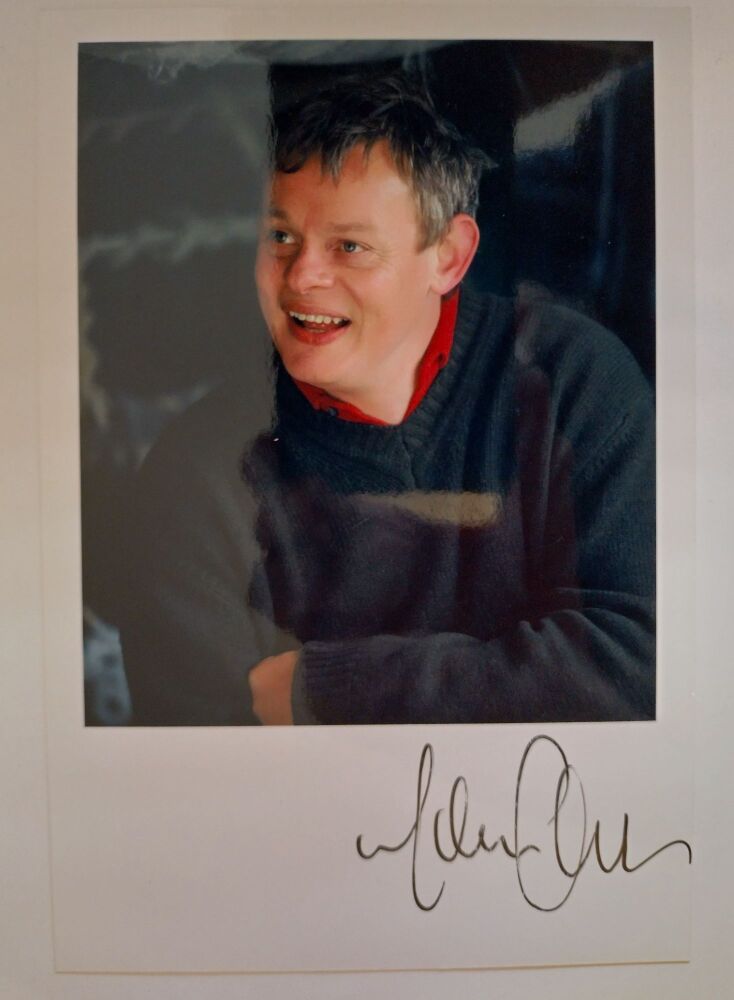 Martin Clunes autograph (hand-signed photograph)