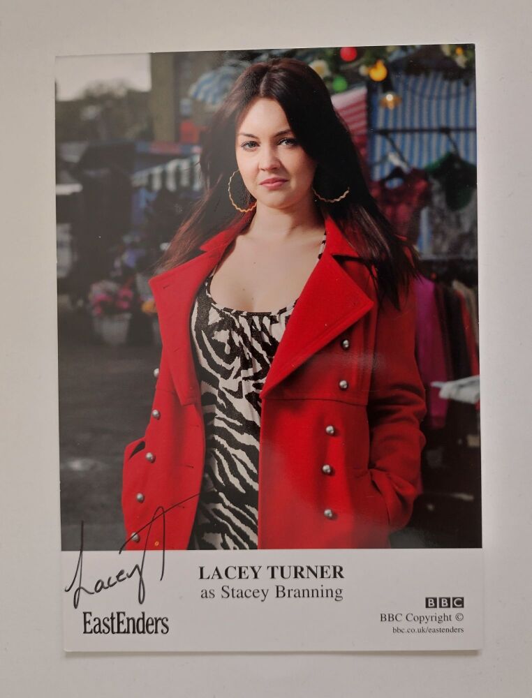 Lacey Turner autograph (hand-signed photograph 2)