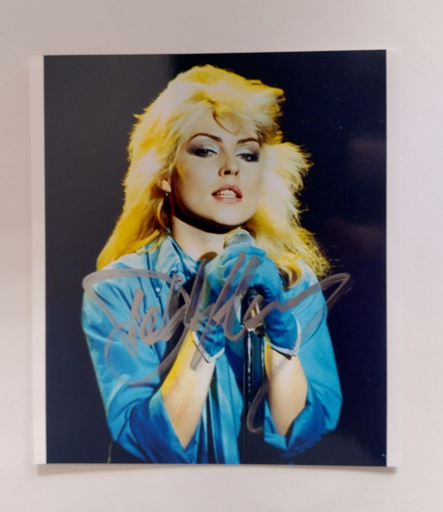 Debbie Harry autograph (hand-signed photograph)