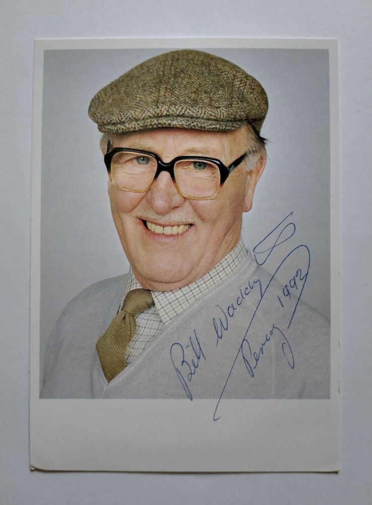 Bill Waddington autograph (hand-signed photograph)