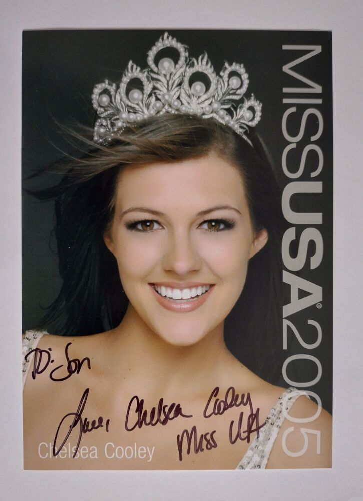 Chelsea Cooley autograph (hand-signed photograph)