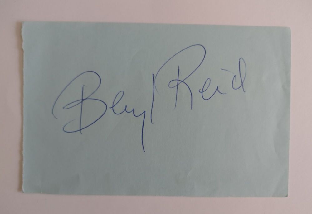 Beryl Reid autograph (hand-signed piece of paper)