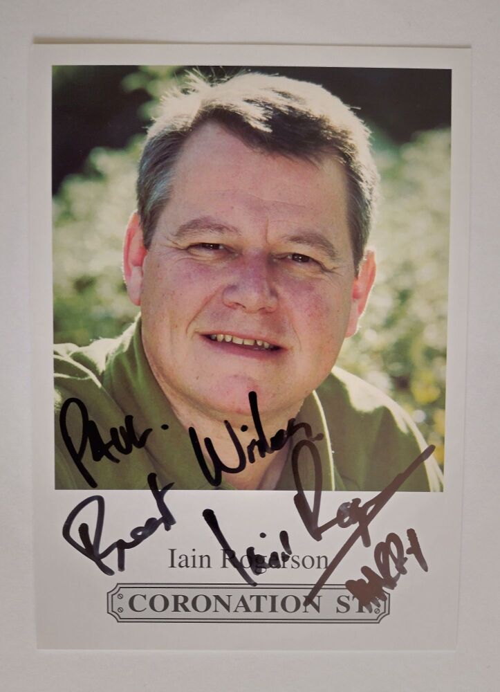 Iain Rogerson autograph (hand-signed photograph)
