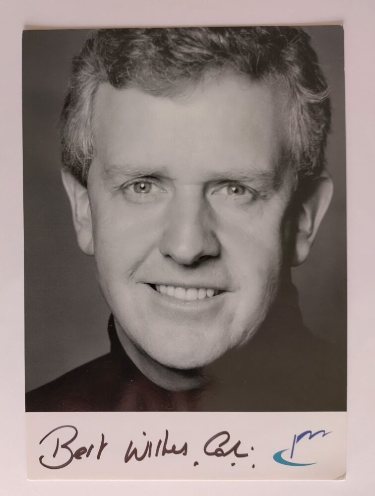 Colin Montgomerie autograph (hand-signed photograph)