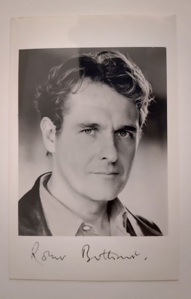 Robert Bathurst autograph (hand-signed photograph)