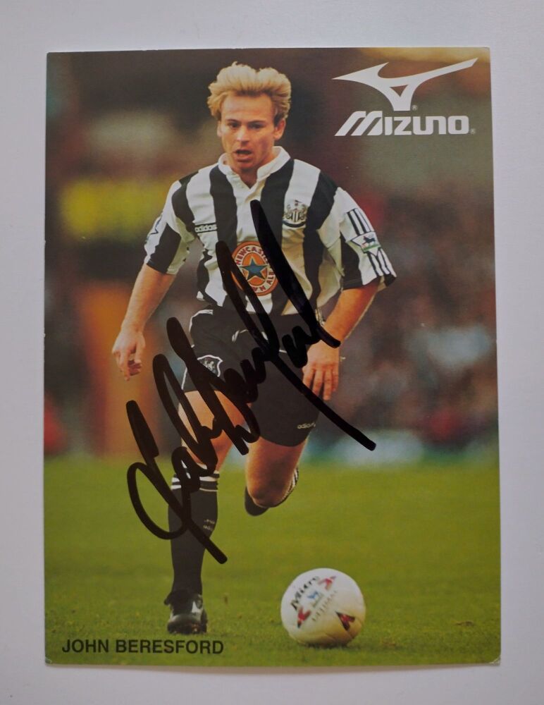 John Beresford autograph (hand-signed photograph)