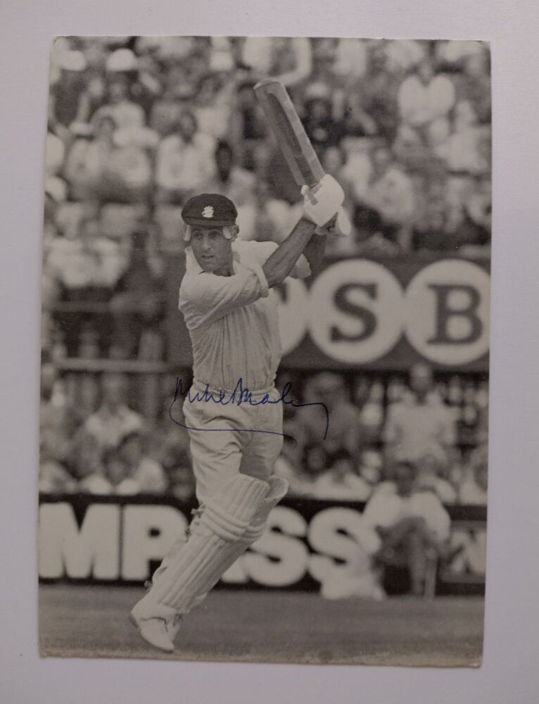 Mike Brearley autograph (hand-signed photograph)