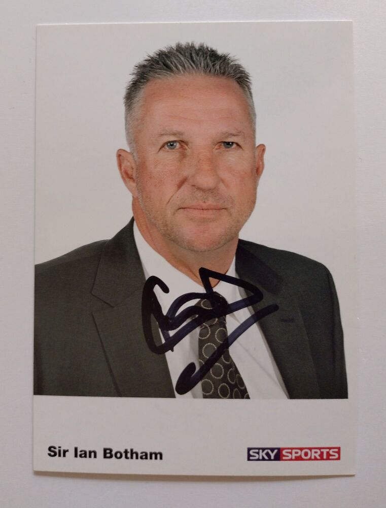 Ian Botham autograph (hand-signed photograph)