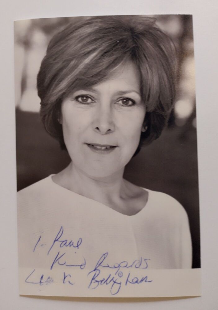 Lynda Bellingham autograph (hand-signed photograph)