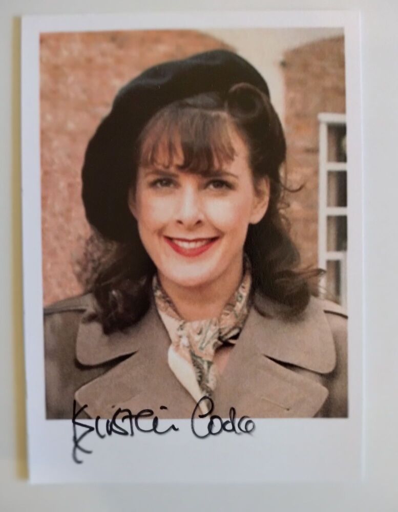 Kirsten Cooke autograph (hand-signed photograph)