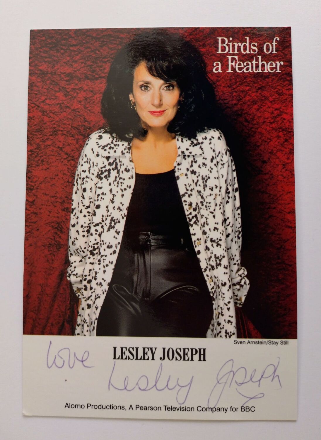 Lesley Joseph autograph (hand-signed photograph)