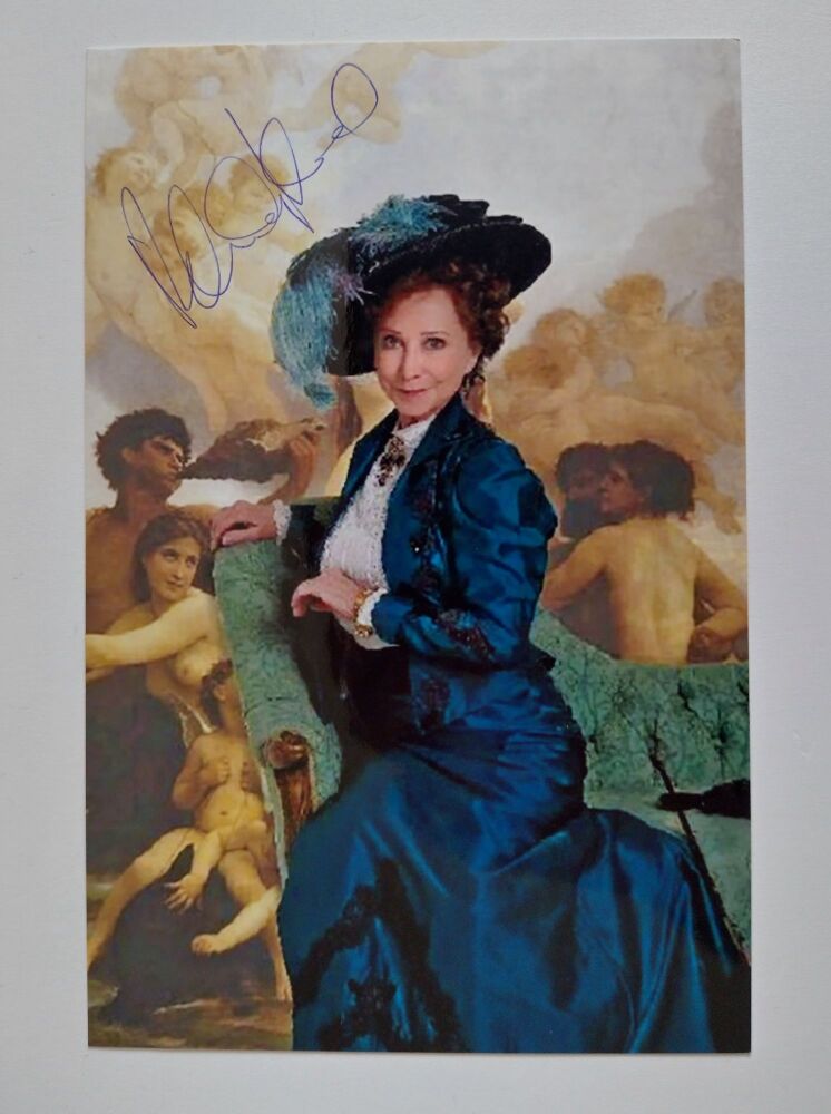 Felicity Kendal autograph (hand-signed photograph)