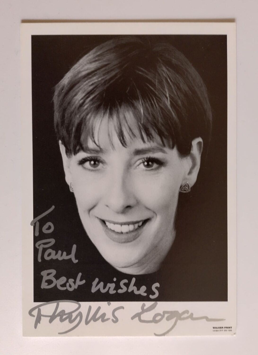 Phyllis Logan autograph (hand-signed photograph)