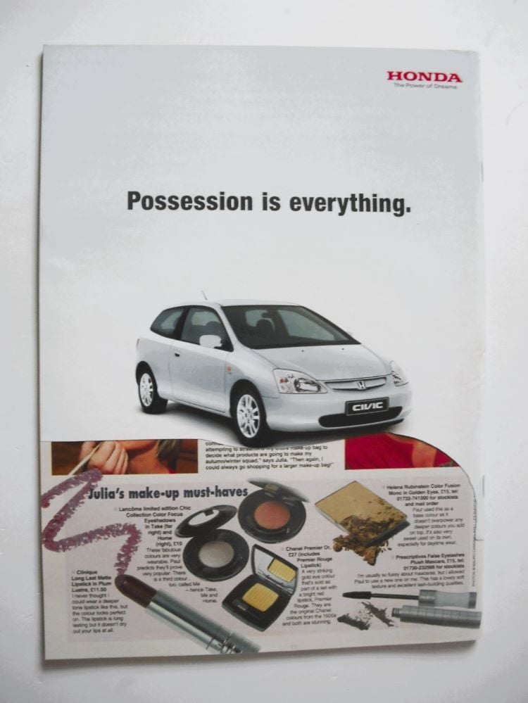 Hello! magazine - Geri Halliwell cover (2 October 2001 - Issue 682)