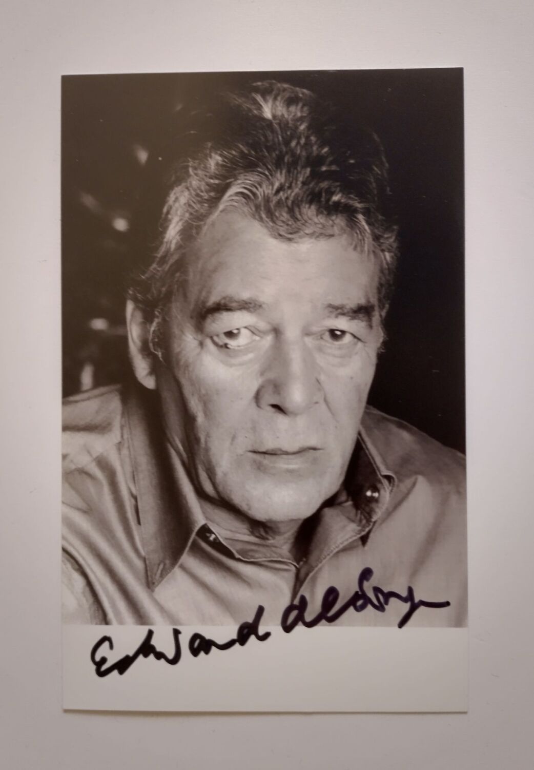 Edward de Souza autograph (hand-signed photograph)