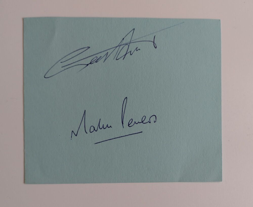 Geoff Hurst and Martin Peters autographs (hand-signed card)