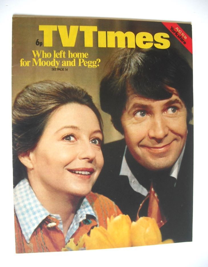 <!--1974-08-10-->TV Times magazine - Derek Waring and Judy Cornwell cover (