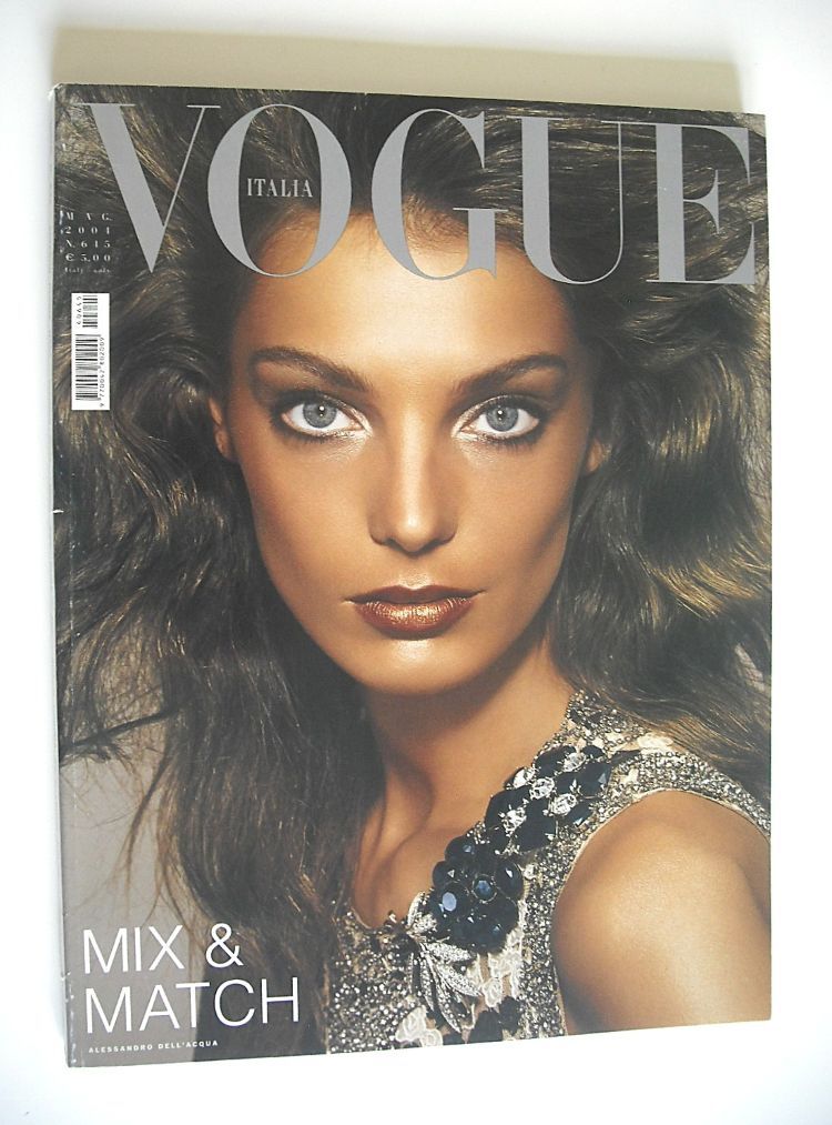 Vogue Italia magazine - May 2004 - Daria Werbowy cover