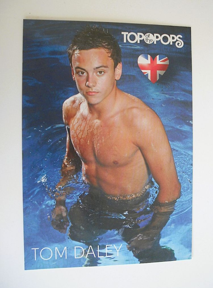 Top Of The Pops magazine - Conor Maynard cover (18 July - 14 August 2012)