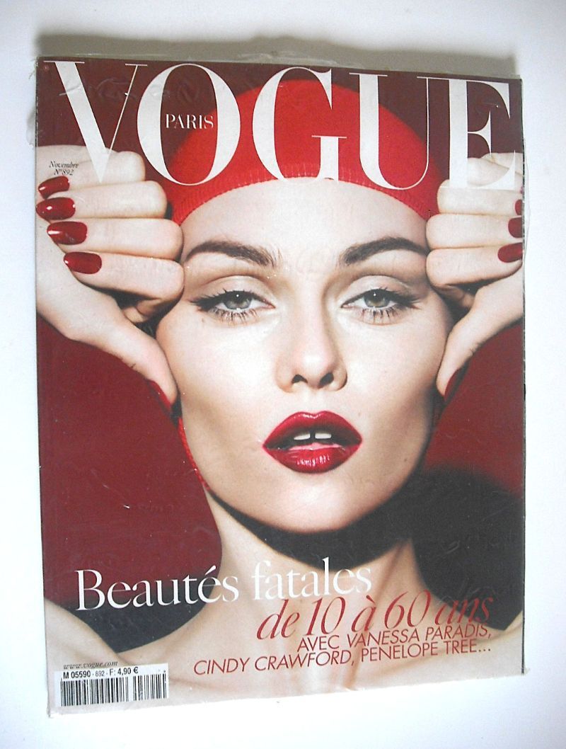 French Paris Vogue magazine - November 2008 - Vanessa Paradis cover
